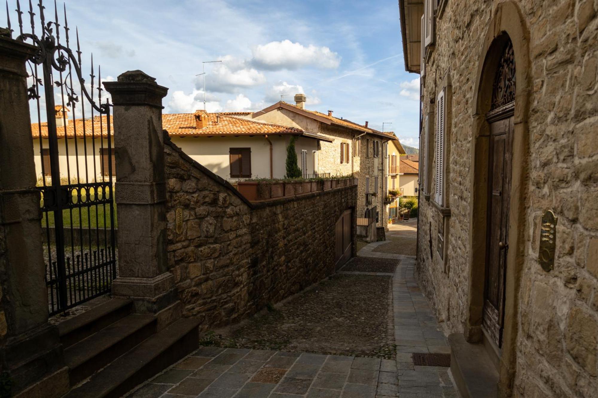 Casa Vacanze Rasetto Costa di Mezzate Bagian luar foto